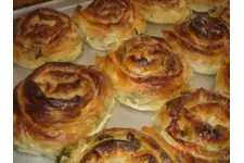 İzmir Böreği Tarifi ve Malzemeleri