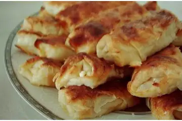 Peynirli Börek Çeşitleri Tarifi ve Malzemeleri