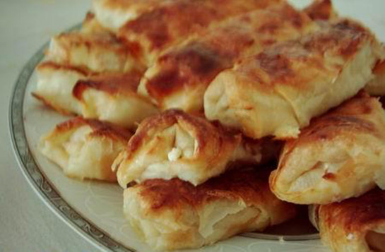 Peynirli Börek Çeşitleri Tarifi ve Malzemeleri